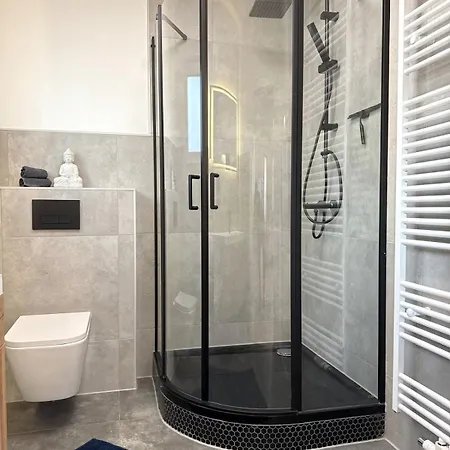 Apartment Moderne Monteurwohnung Neu Saniert *